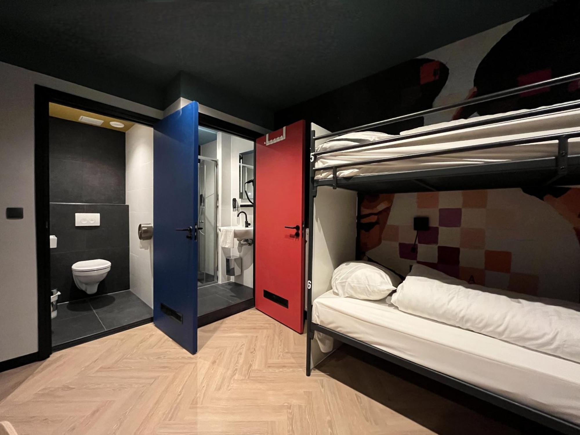 Heart Of Amsterdam Hostel Exterior photo