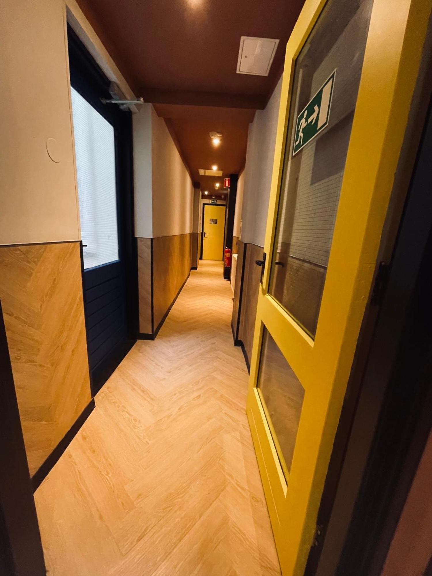 Heart Of Amsterdam Hostel Exterior photo