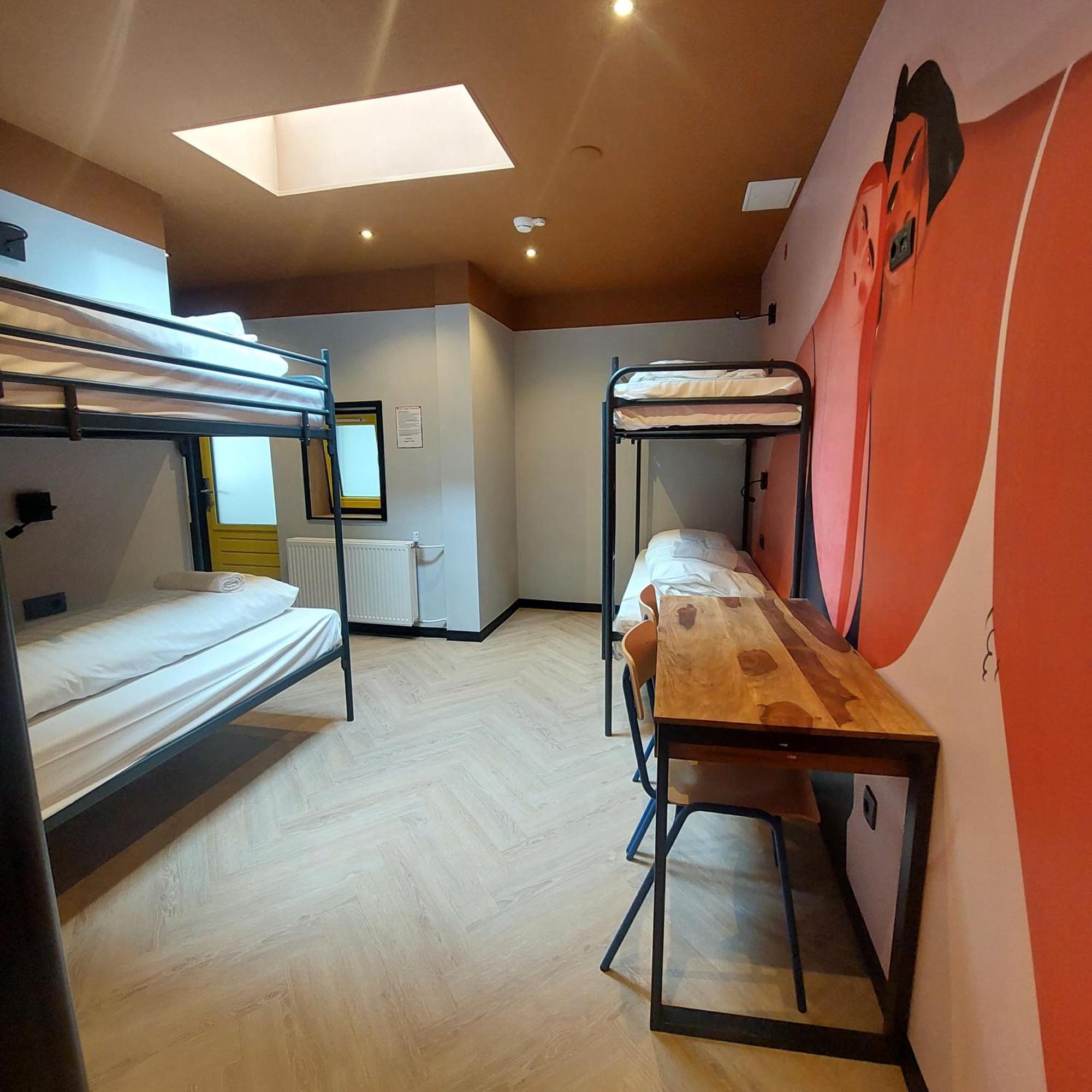 Heart Of Amsterdam Hostel Exterior photo