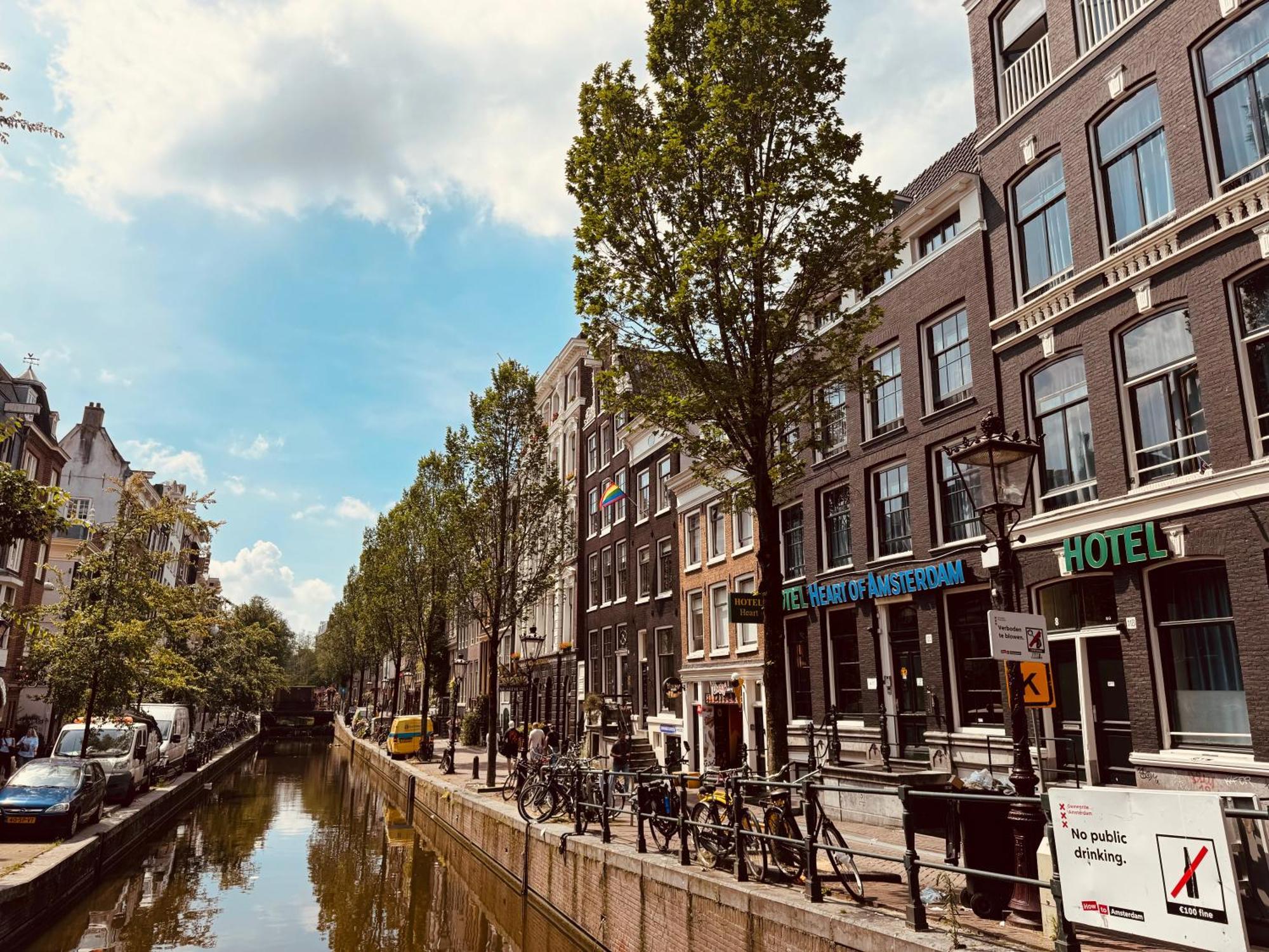 Heart Of Amsterdam Hostel Exterior photo