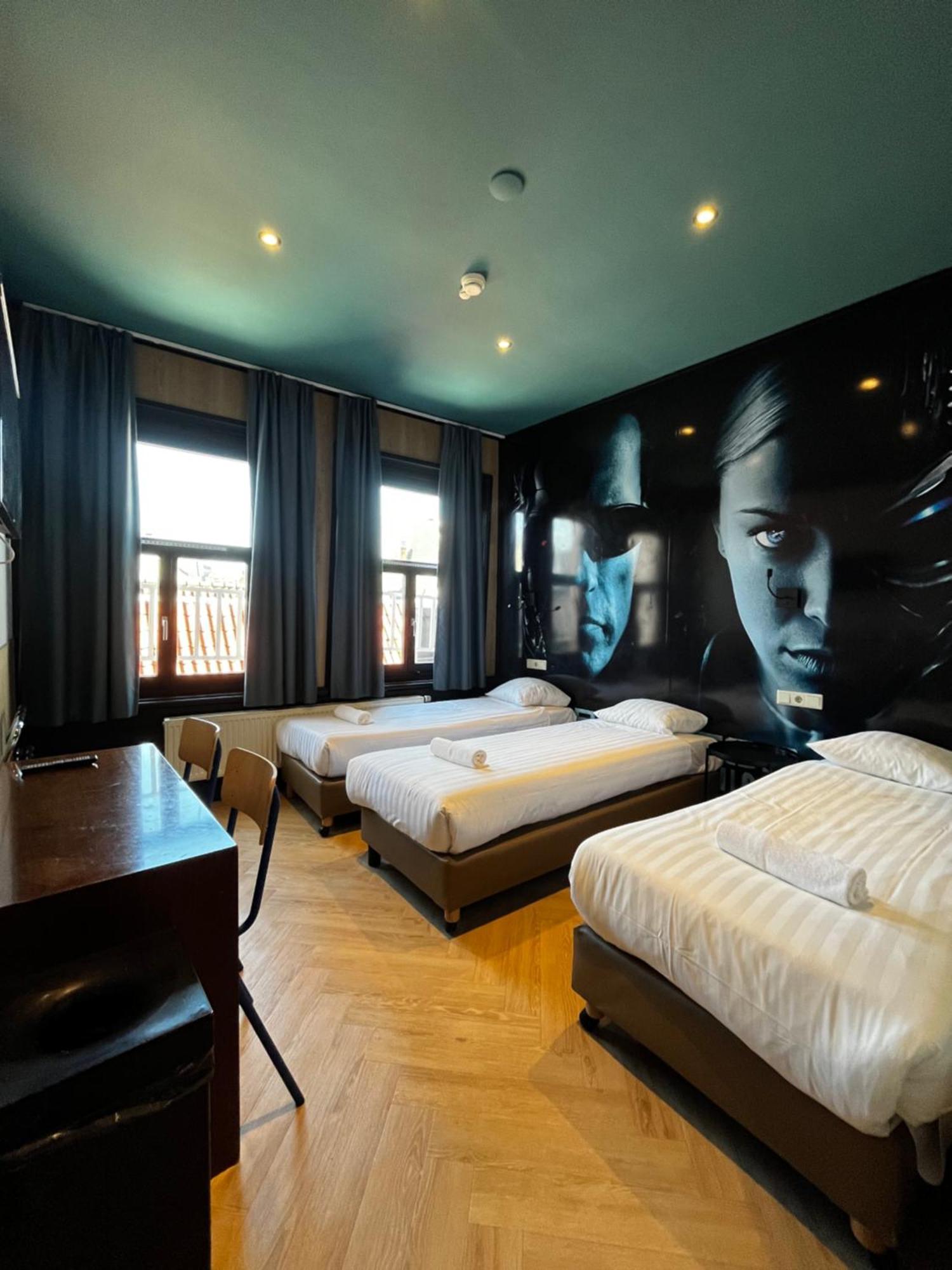 Heart Of Amsterdam Hostel Exterior photo