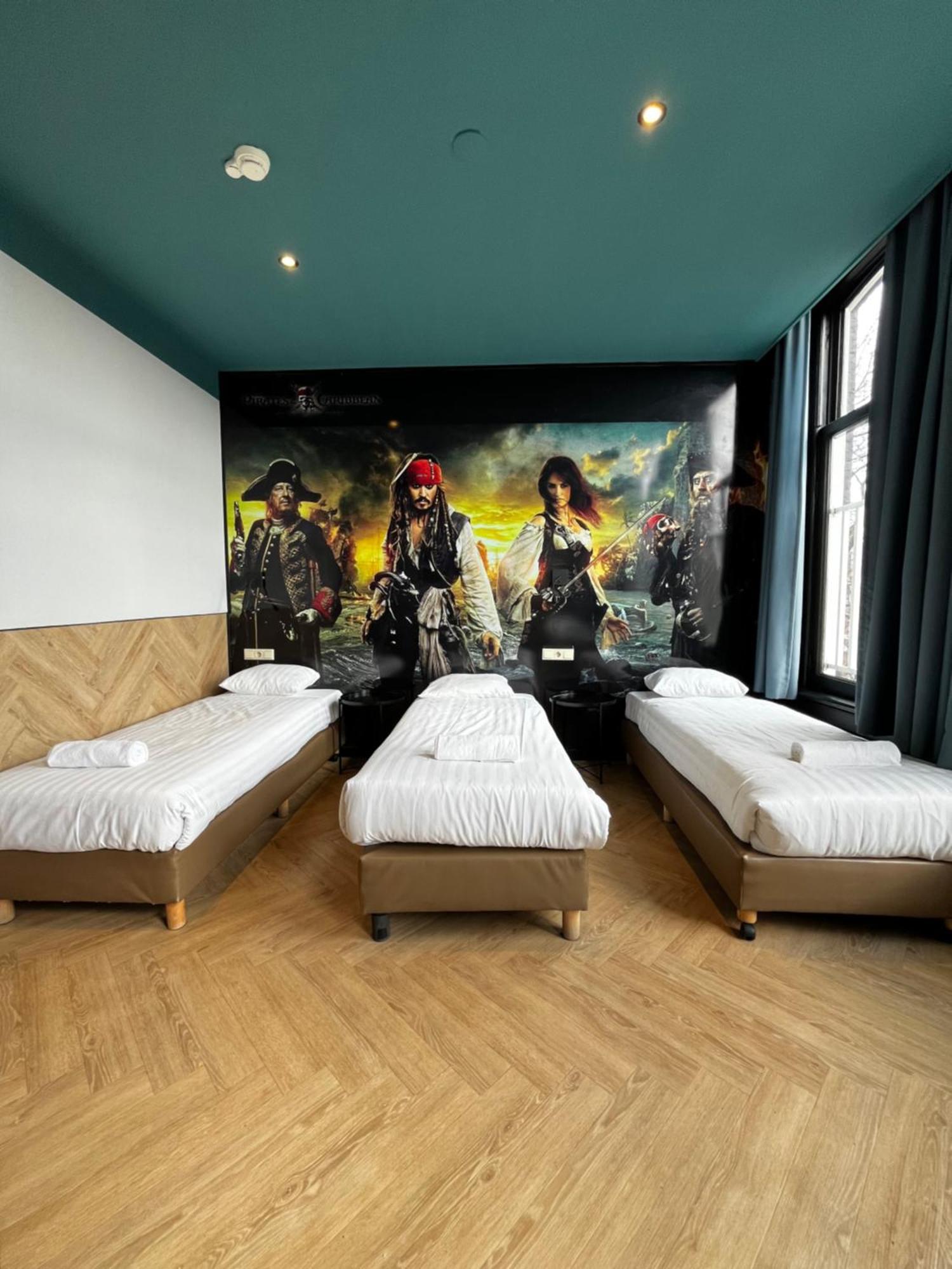 Heart Of Amsterdam Hostel Exterior photo